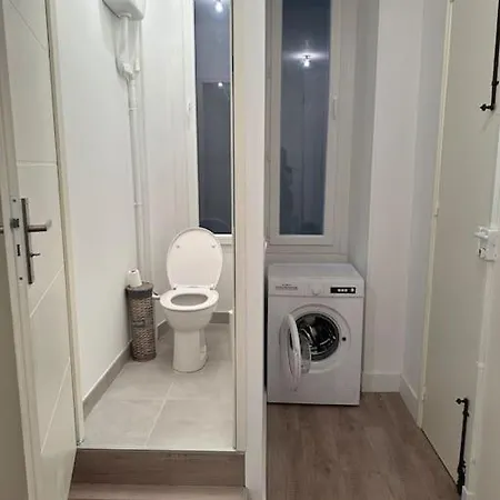 Spacieux Appart Alphonse Daudet Apartment Nimes